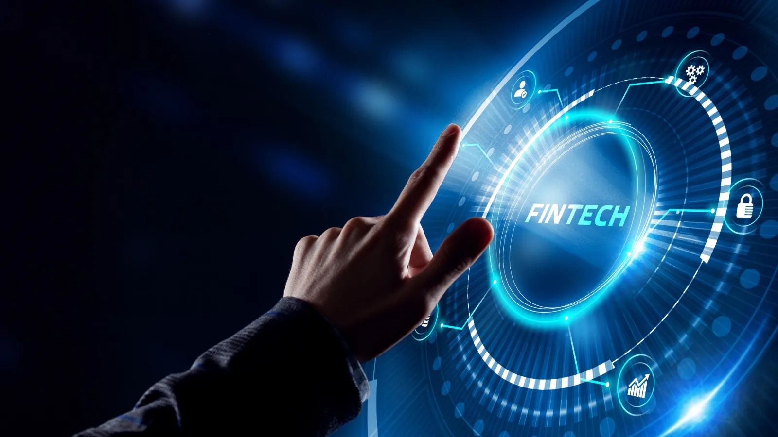 Leveraging AI in Fintech for Enhanced Customer Interaction